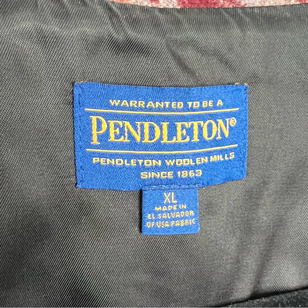 Pendleton Black and Red Patterned Vest - image 4